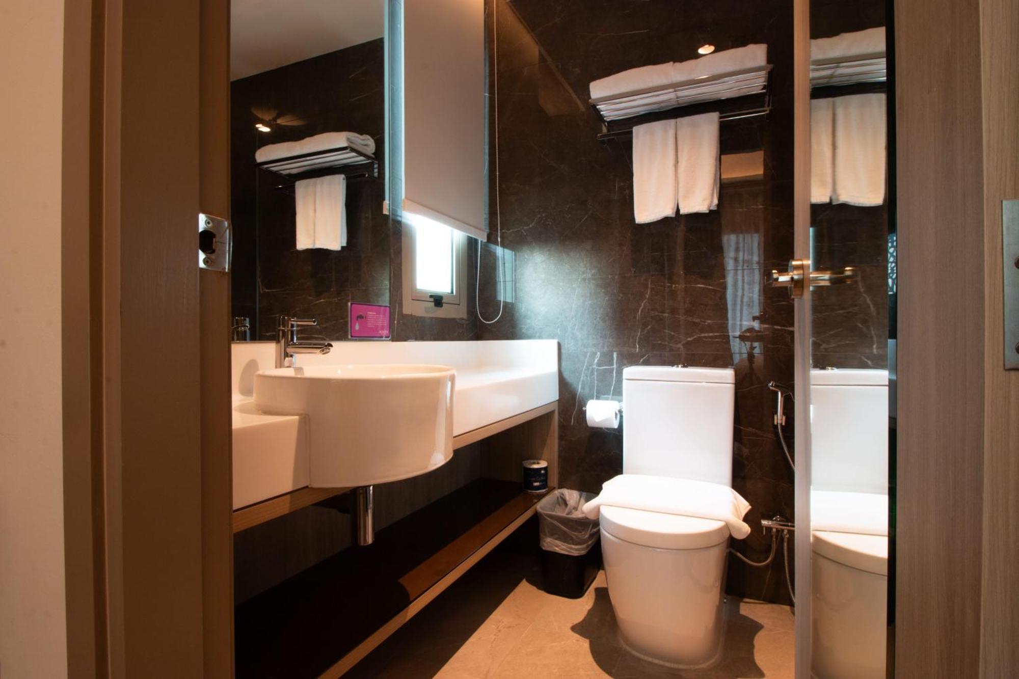 Aqueen Prestige Hotel Jalan Besar Σιγκαπούρη Εξωτερικό φωτογραφία